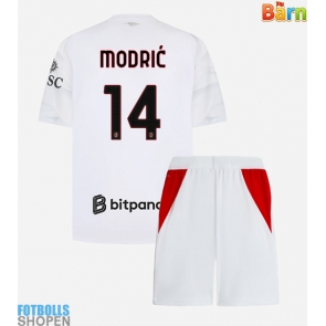 Billiga AC Milan Luka Modric #14 Bortatröja Barn 2026-27 Kortärmad (+ Korta byxor)